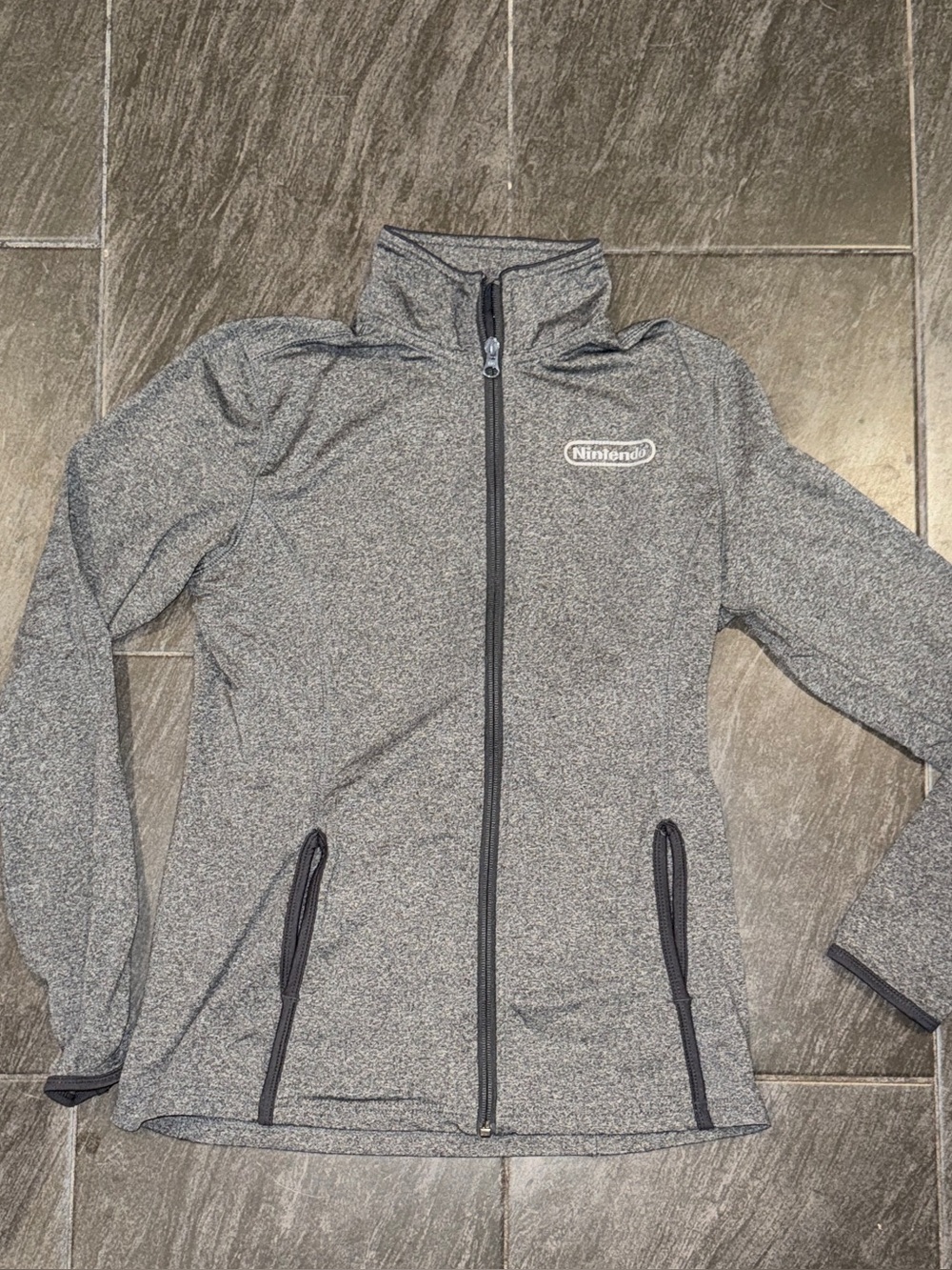 Nintendo Women's Heather Gray Full-Zip Softshell Jacket